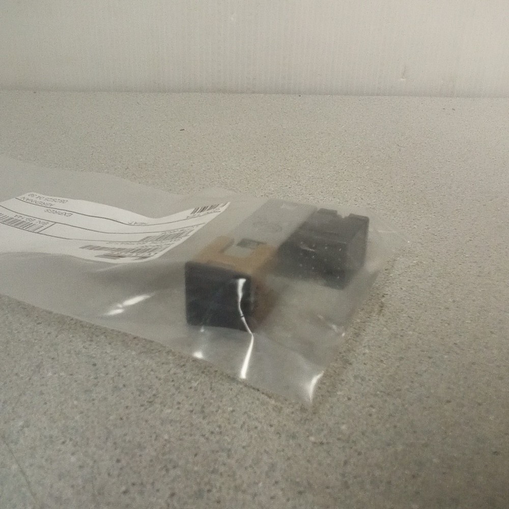 KORRY Aviation Push Button Switch 44258-587 + 28196-001