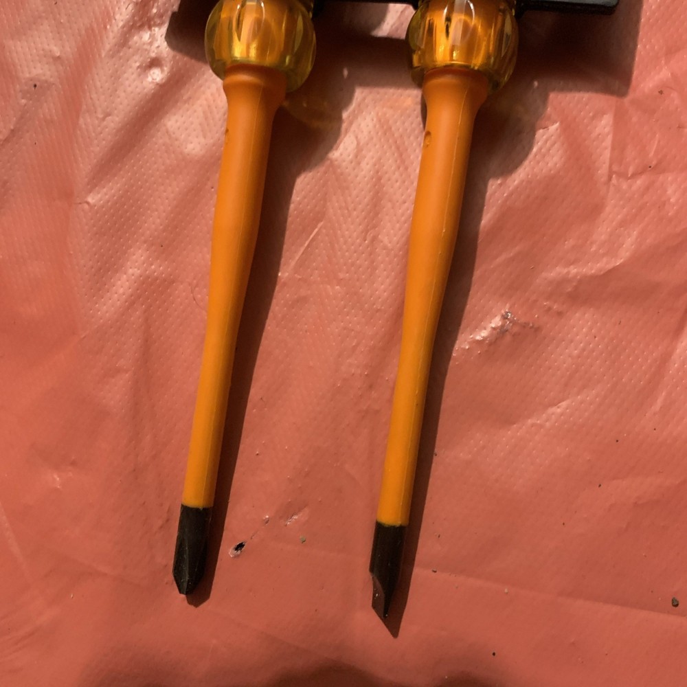 Klein Tools 33732INS Slim-Tip Insulated Screwdriver Set 2-Piece