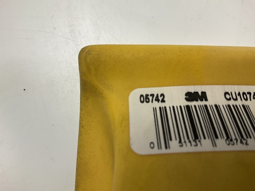 3M 05742 Hookit Soft Hand Sanding Block, 2-3/4" X 5"