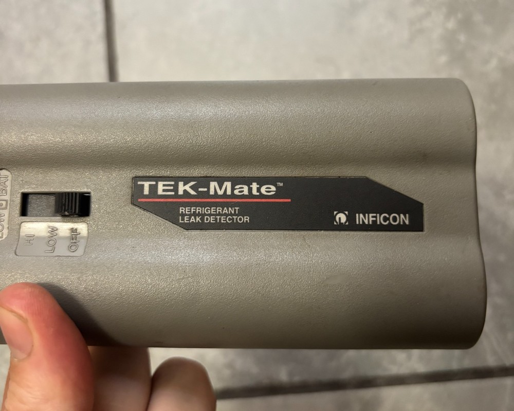 Inficon TEK-MATE Refrigerant Leak Detector W/ Case