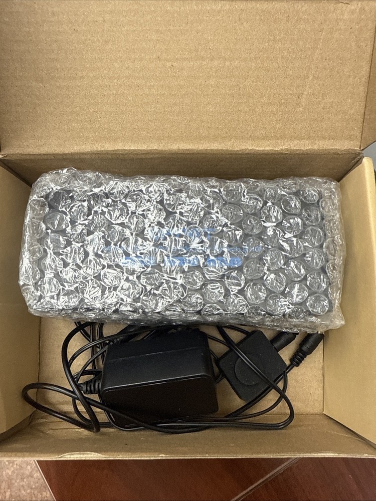 8K@60Hz HDMI Displayport KVM Switch 3 Monitors