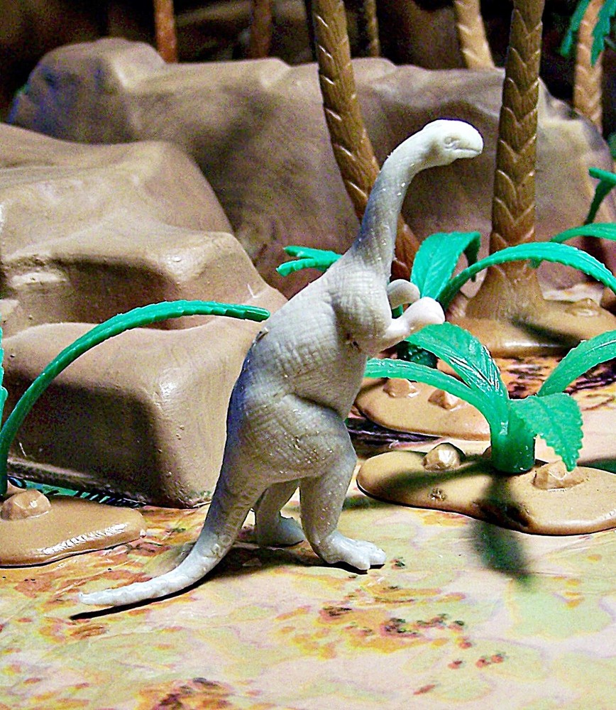 Marx 1971 Type II Plateosaurus Dinosaur Waxy Light Gray