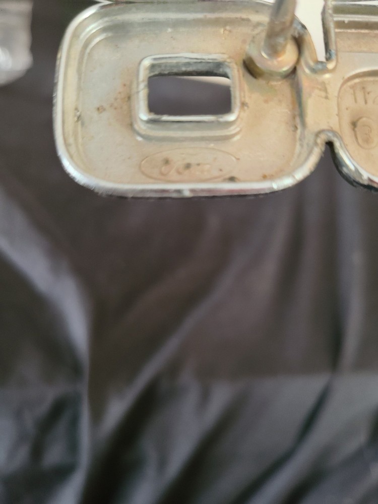 Ford 250 Emblem