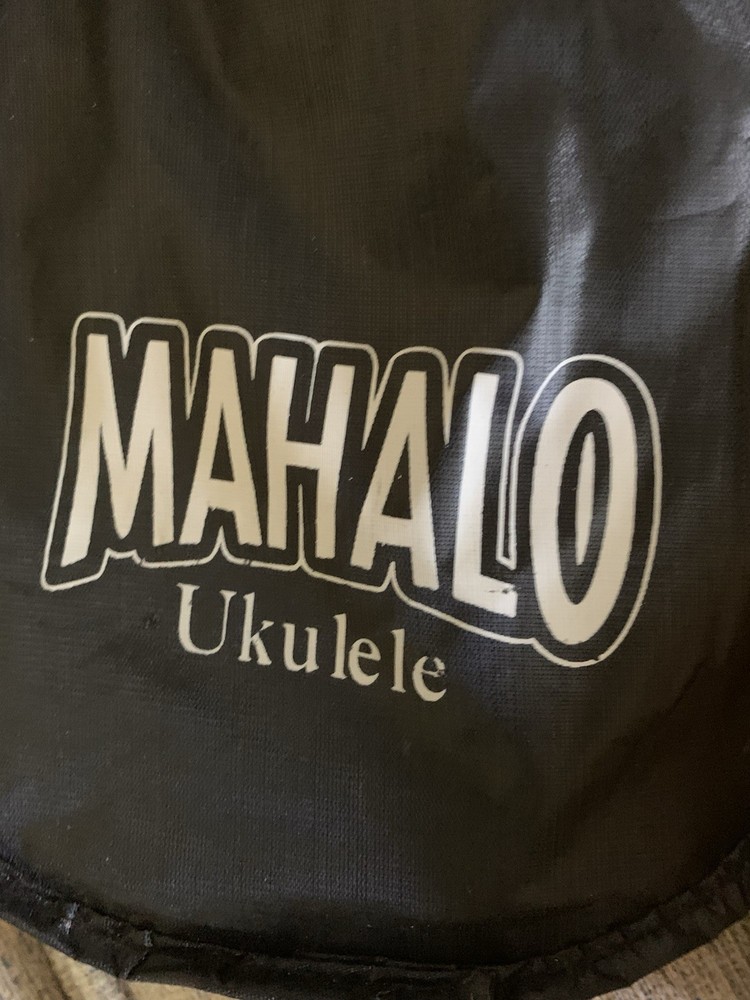 Mahalo U Smile Soprano Ukulele Yellow