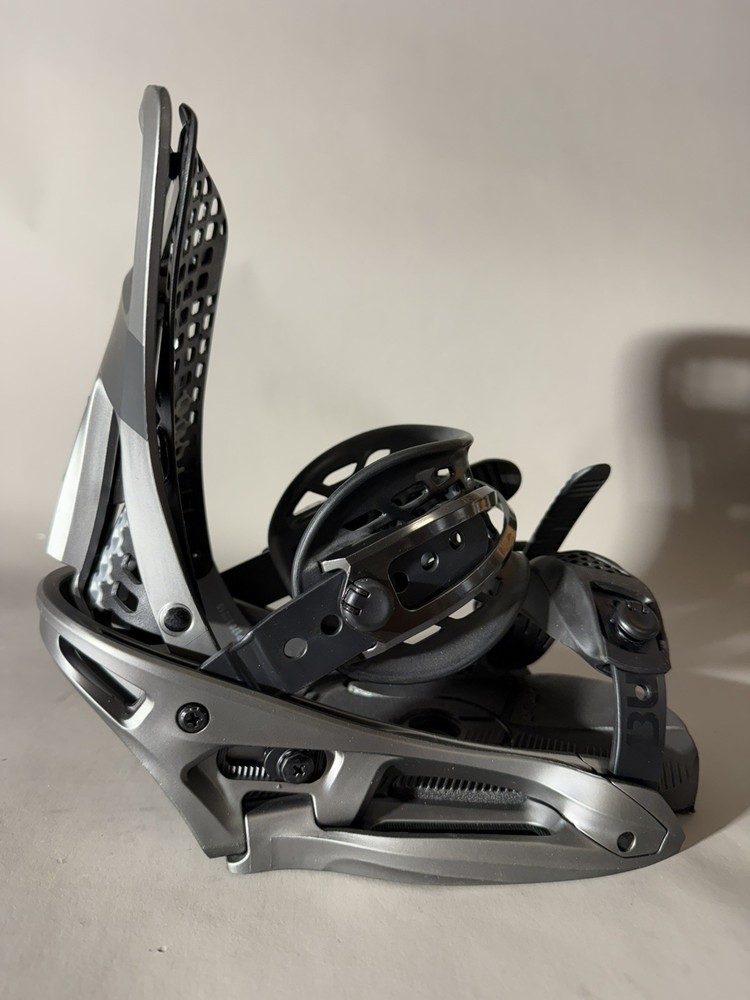 Single One Left Burton Genesis X EST SNOWBOARD BINDING Size Small