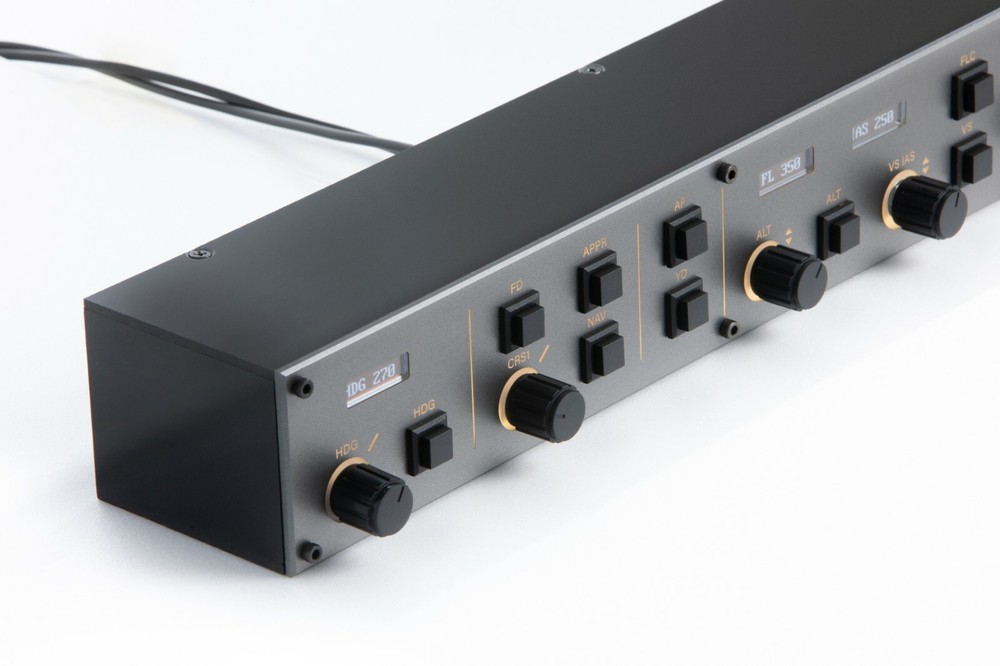 Xplane, MSFS2020 flight simulator general autopilot controller with OLED display