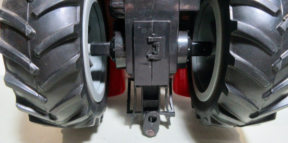 Case IH 180 (Puma) MFWD Plastic Tractor
