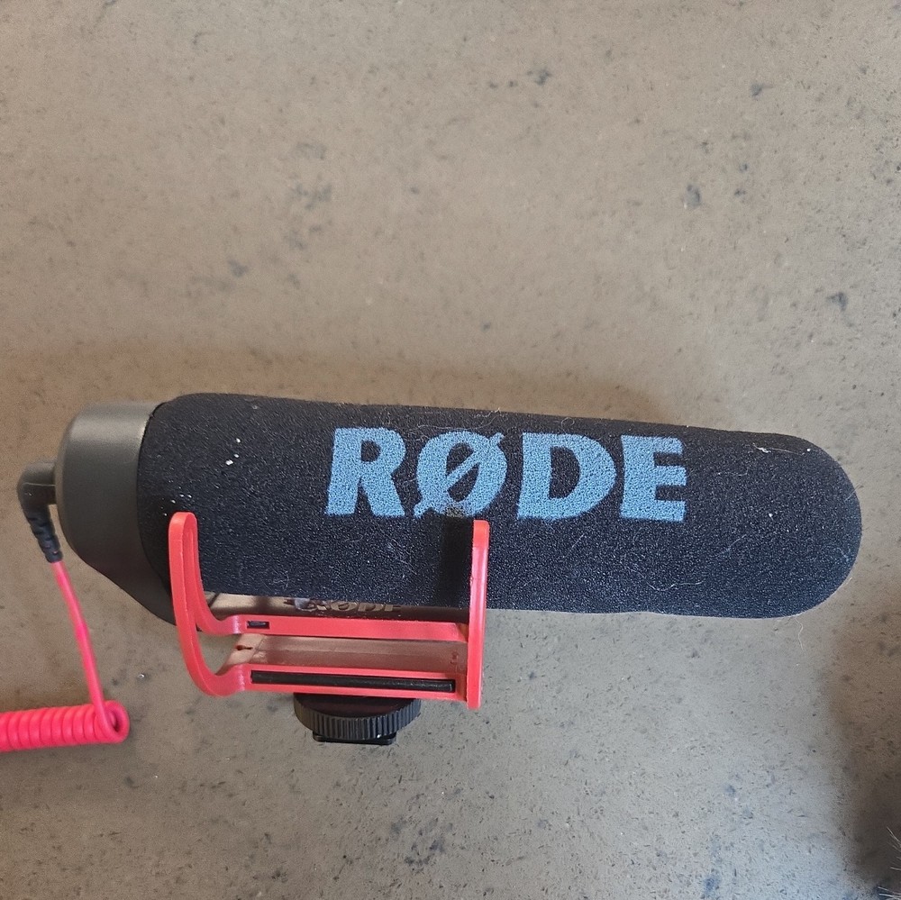 Rode VideoMic GO Lightweight On Camera Microphone A5
