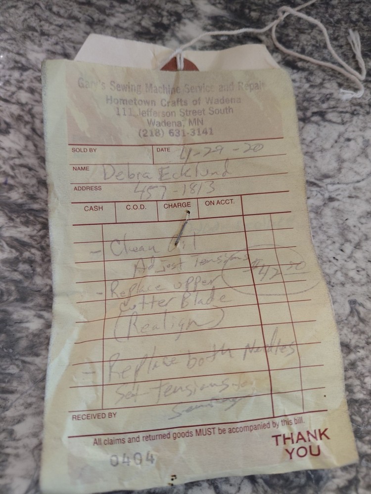 White Speedylock Serger Machine 1634/ Includes Carrying Case