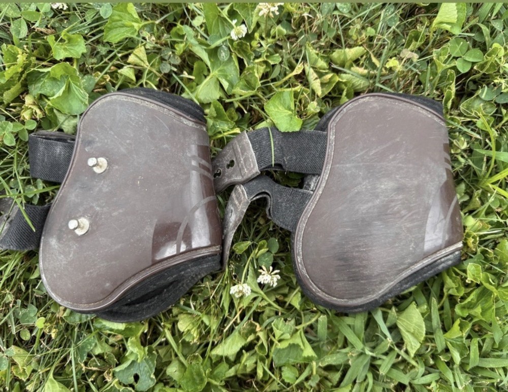 Used Brown Open Front Tendon Boots, Horse Pair