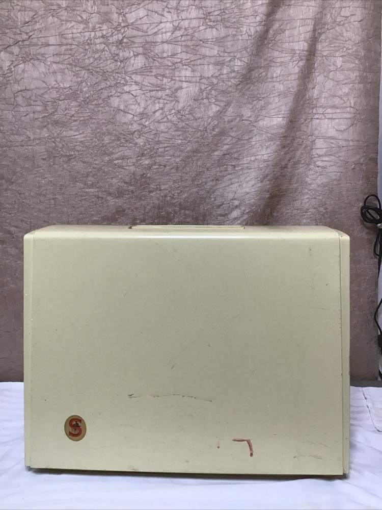 Vintage Singer Model 758 Touch & Sew / Zig-Zag Working