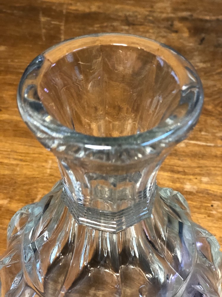 Antique Fluorescent EAPG Bulb Shaped Handblown Diamond Chain Pattern 9" Carafe