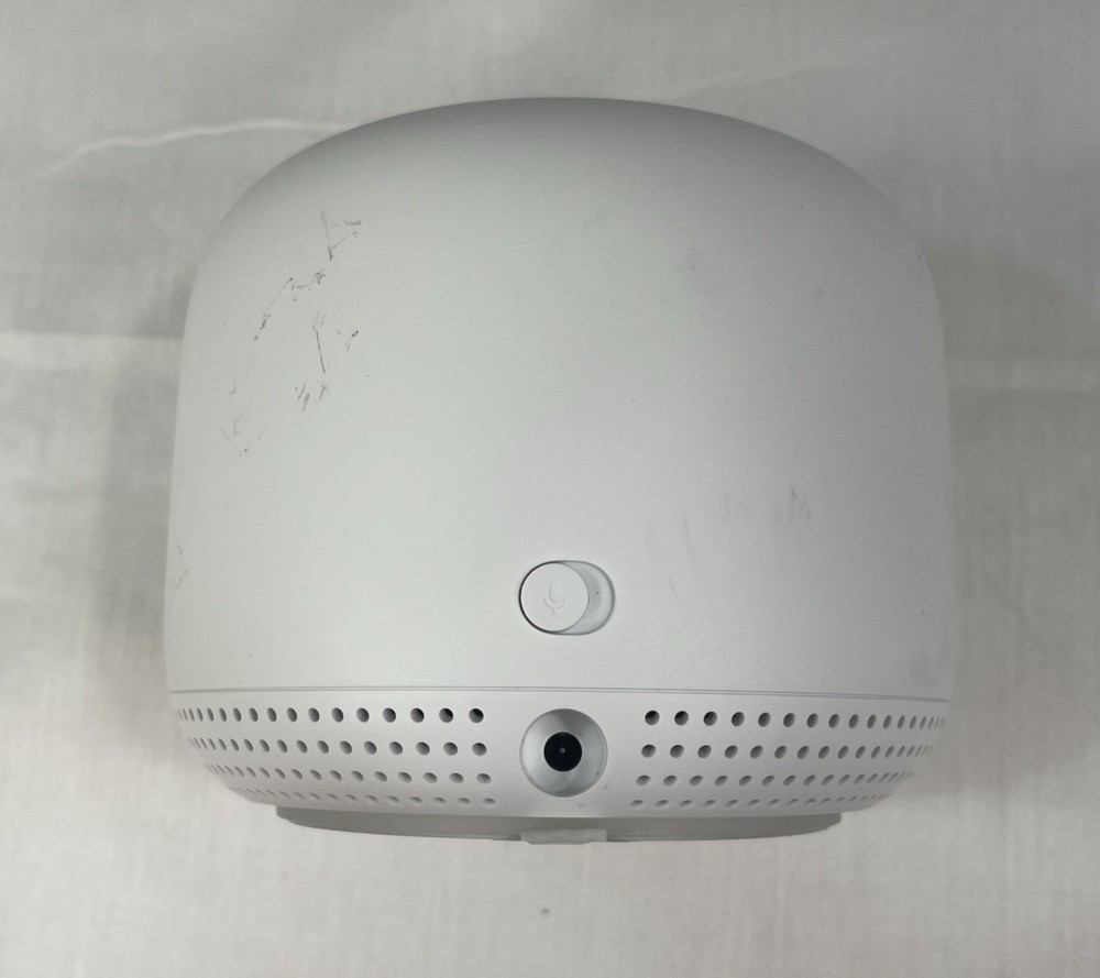 Google Nest Wifi Router and Point