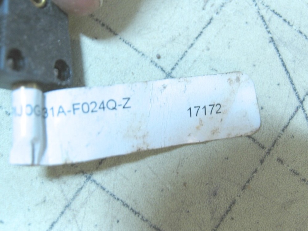 One SENSOR TEC Sensor Male Plug Connector # 26300