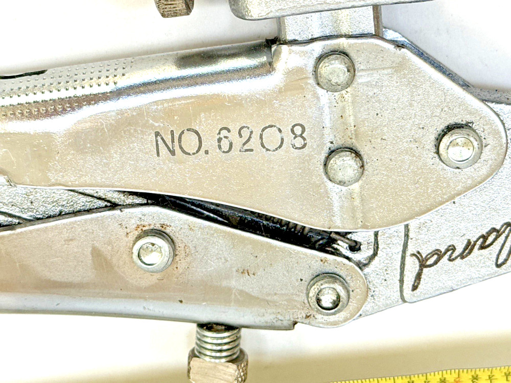 Wilton Tools L-Grip No. 6208