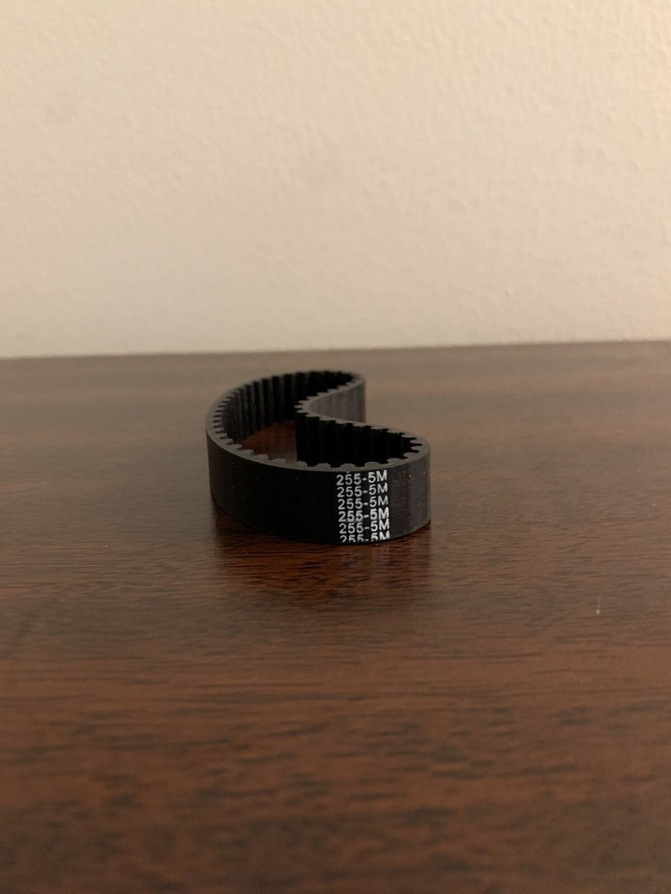 Various 5M Belts Between 370 And 265