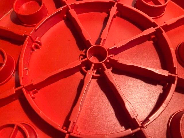 MANDALOGIC MANDALA SYSTEM-LARGE RED INTERLOCKING PIECES-PLASTIC-IN BOX-EDUCATION