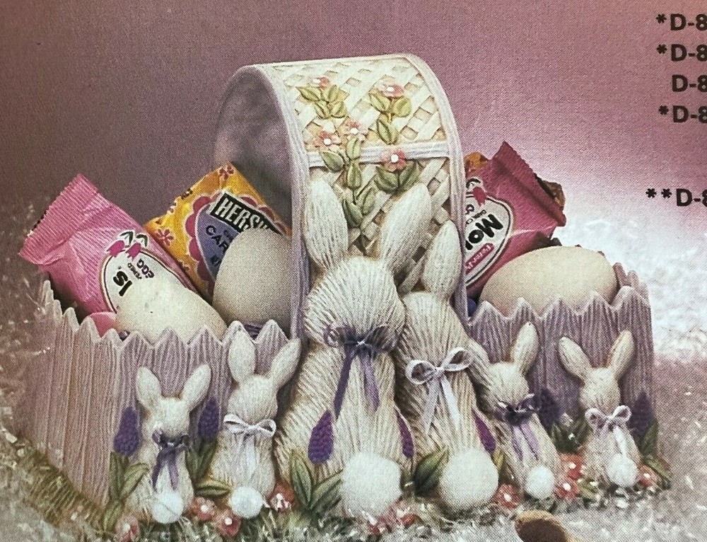 VINTAGE DONA'S CERAMIC MOLD #D-873 COTTONTAIL BASKET 10"L