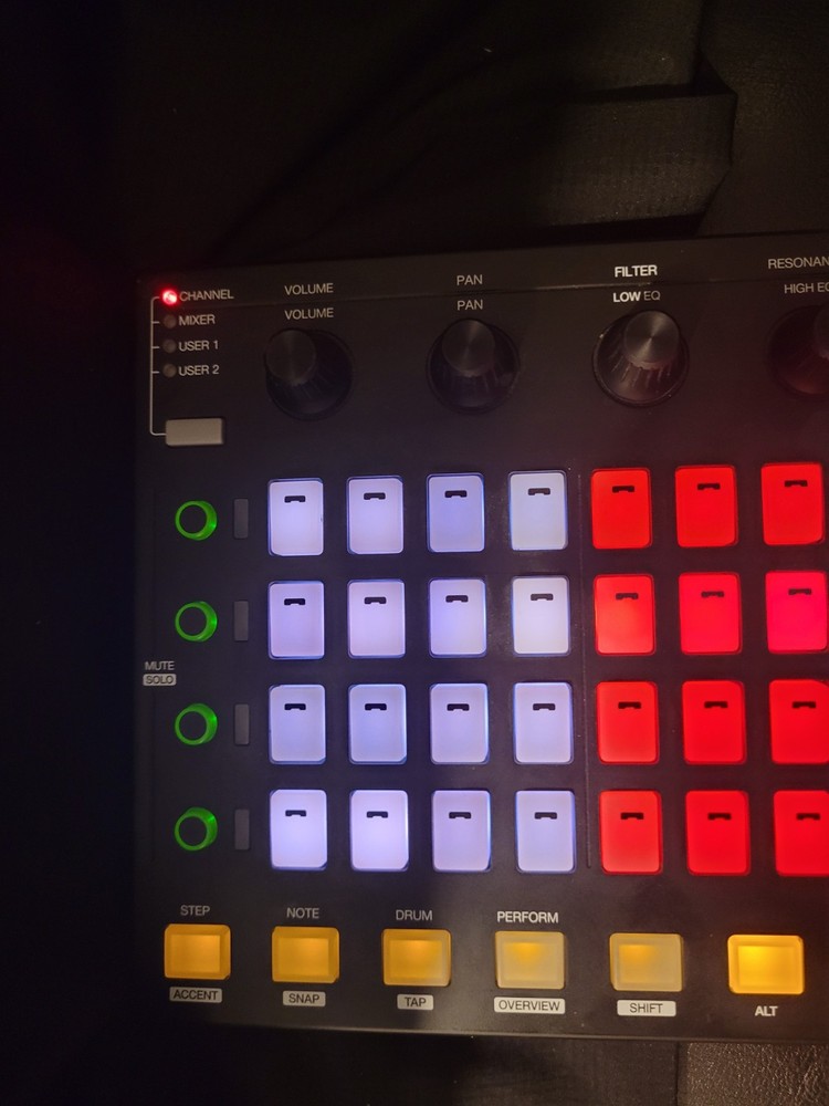 Akai Professional Fire USB Midi Pad Controller