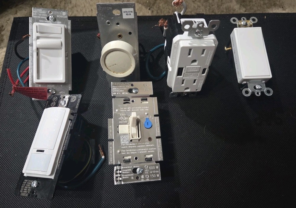 Receptacal Switch Lot Leviton Lutron 6 Pcs
