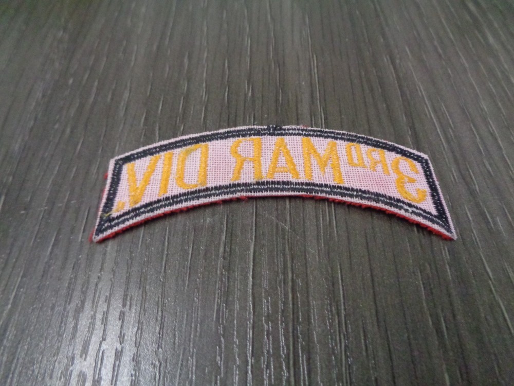 Marine Corps - 3RD MARINE DIVISION- Shoulder Tab/Scroll PATCH