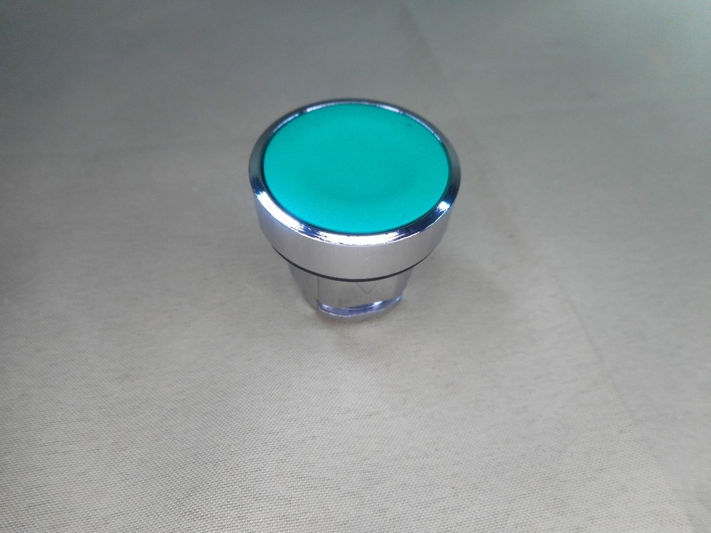 SCHNEIDER XB4BA31 push button, green (NIB)