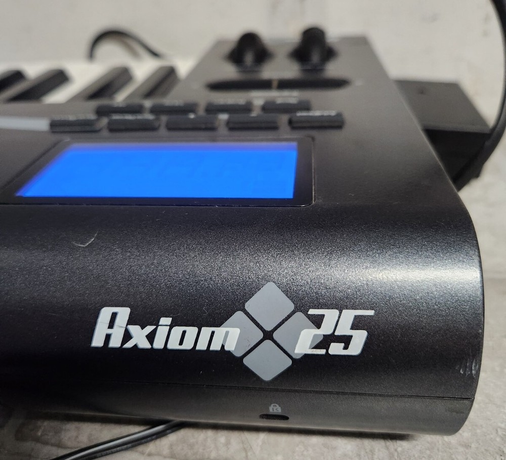 M-Audio AXIOM 25 Key USB MIDI Keyboard Controller