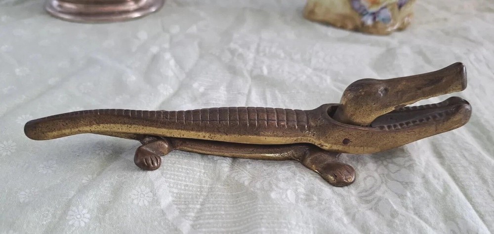 Orig. Old Cast Iron Crocodile Figural Gator Nutcracker NICE! Made in England