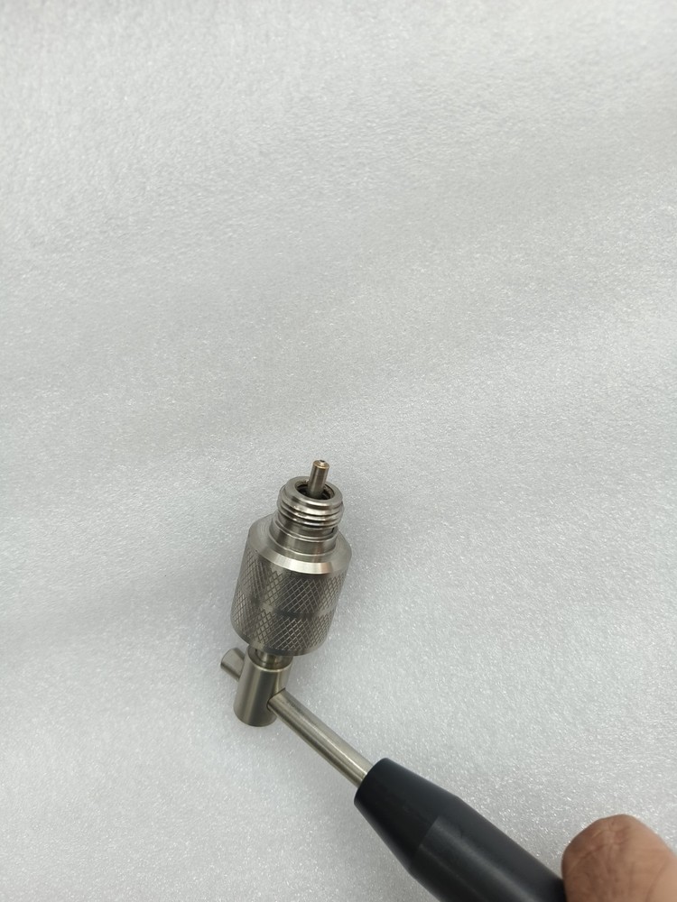 CalGaz RC4240 (External Threads) Recycling Tool