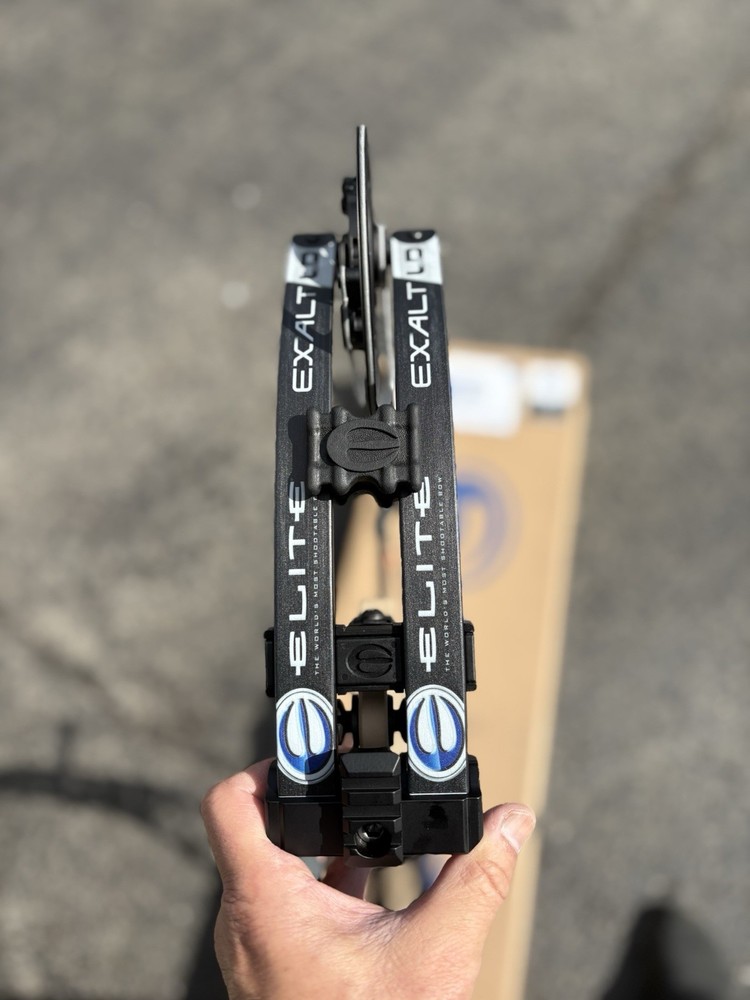Elite Archery Compound Bow - Exalt LD - RH - Tan