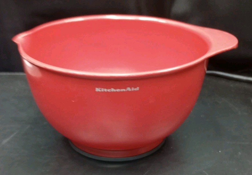 Kitchen aid 3.5 Quart Mixing Bowl With Spout Red Plastic