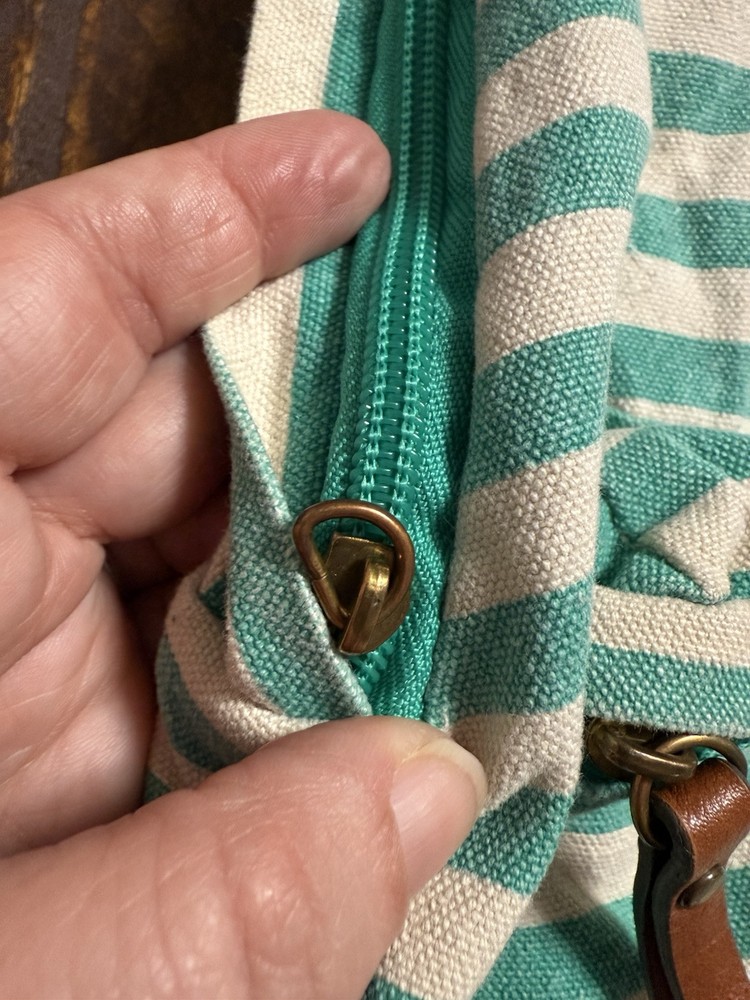 Bueno back pack green and white stripes