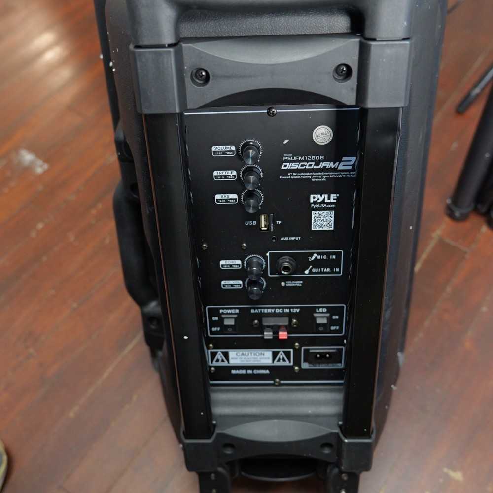 Pyle 700W Bluetooth PA Speaker System, Flashing LED Lights, Portable (Read)