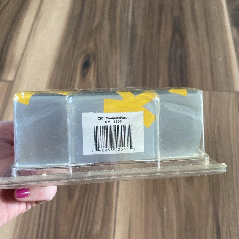 Dazzle CompactFlash Reader/Writer Digital Media Reader Software DM-8500 NEW