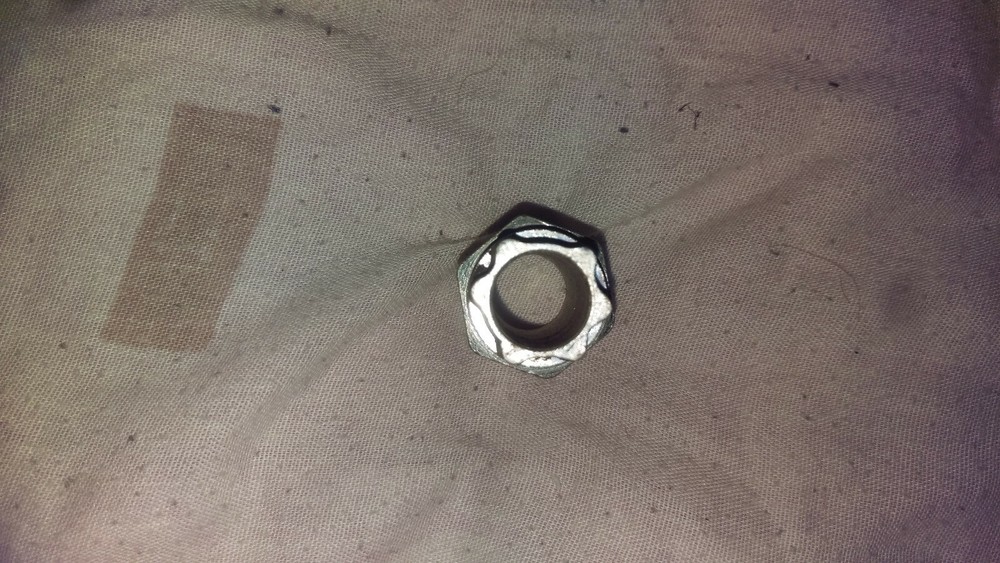 Vehicle wheel's key FOR VOLVO