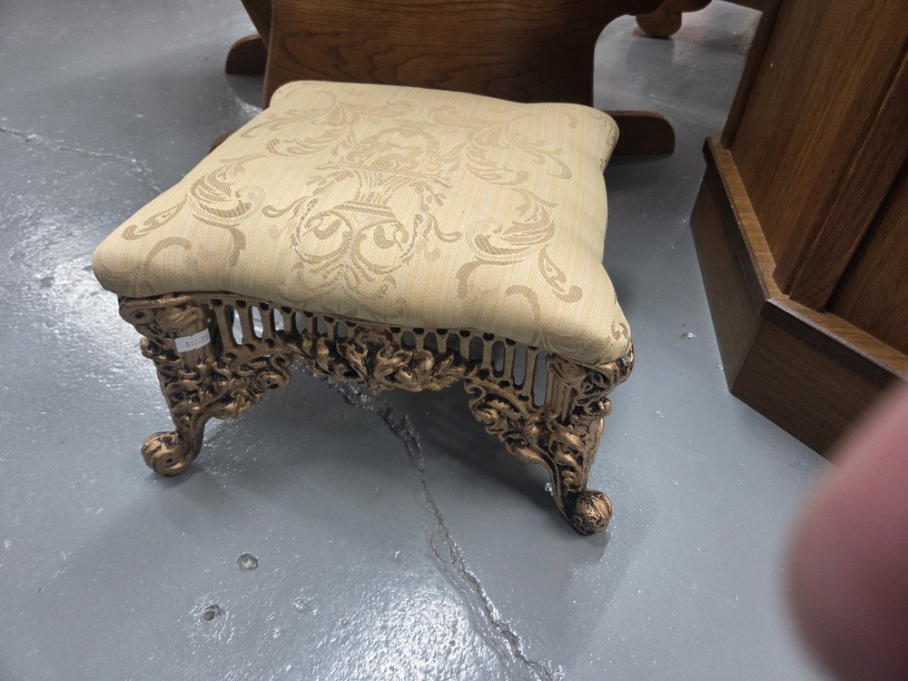 VINTAGE ORNATE CAST IRON FOOT STOOL