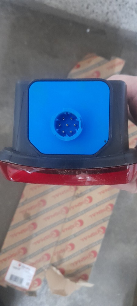 159030 VIGNAL REAR TAIL LIGHT LAMP UNIT COMBINATION