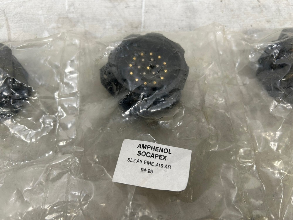 Amphenol Socapex Circular Connector, 19 Contacts, Panel Mount, Socket, Male