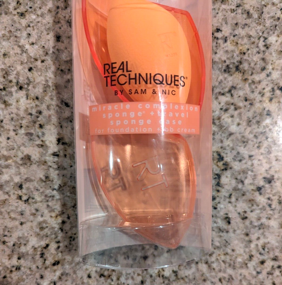 1 Real Techniques MIRACLE COMPLEXION SPONGE + Travel Case #01711 NEW