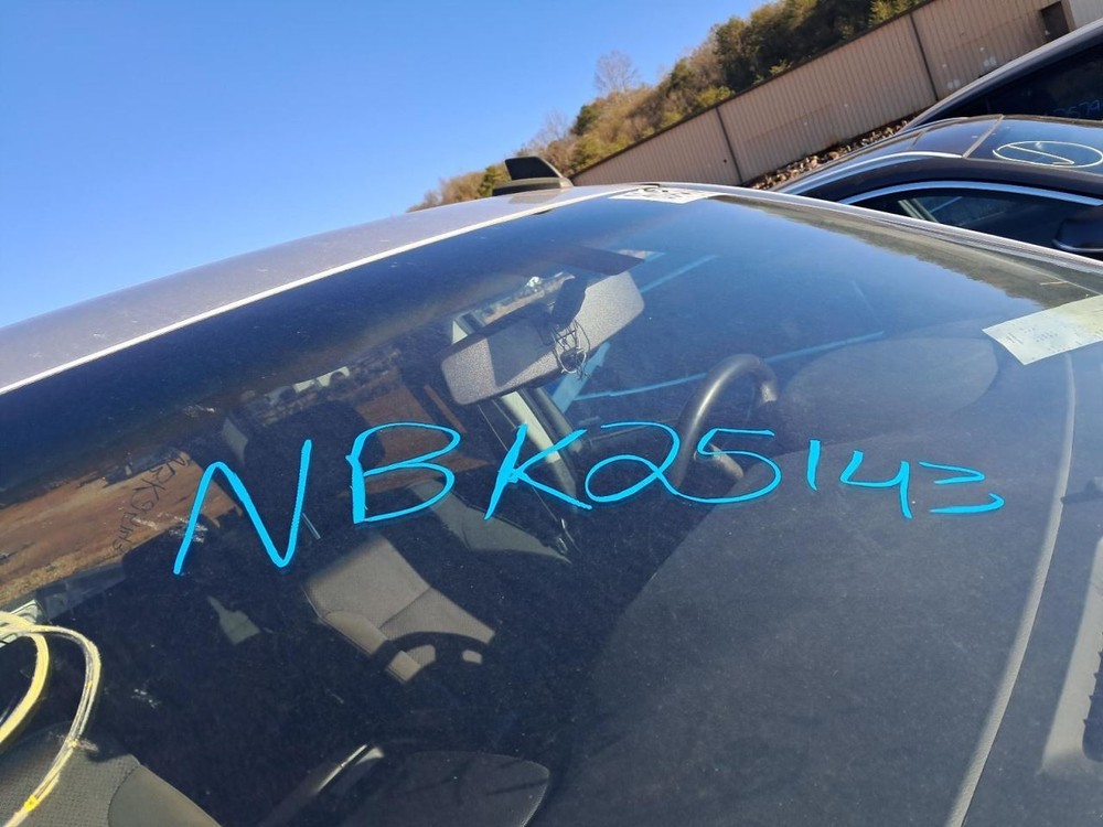 Driver Left Front Window Regulator Fits 15-20 ESCALADE 4894712