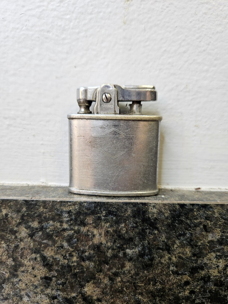 Vintage Ronson "Standard" Lighter (Lot 103)