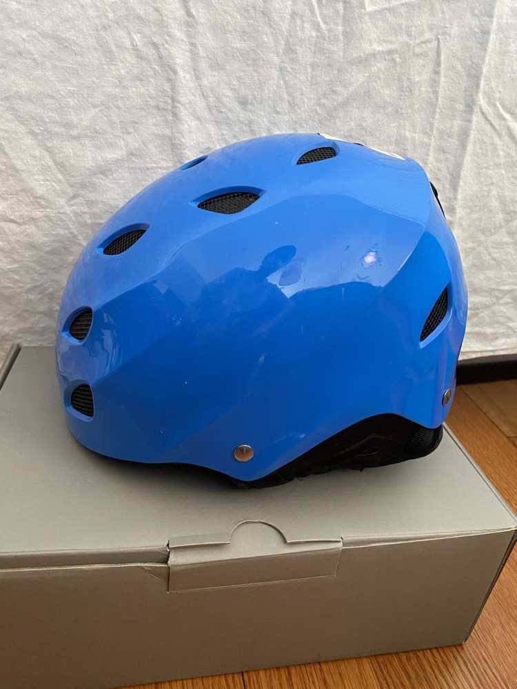 Gale Force GF-150 Ski / Snowboard Vented Helmet, Dial-Fit System Size M
