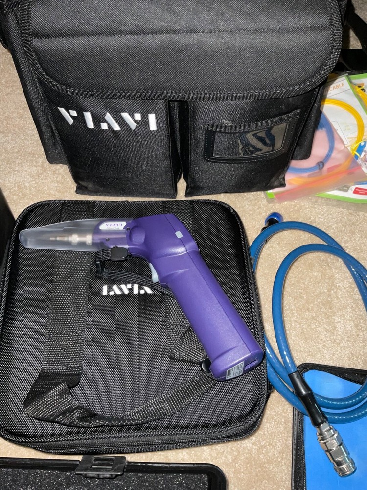 Viavi ONA-800 base unit with inspection probe. Spectrum analyzer