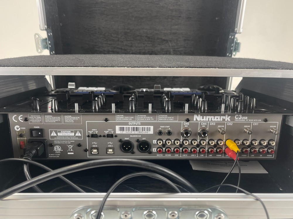 Numark C3 USB DJ Mixer - DMC 2 Software controller- In Flight Case