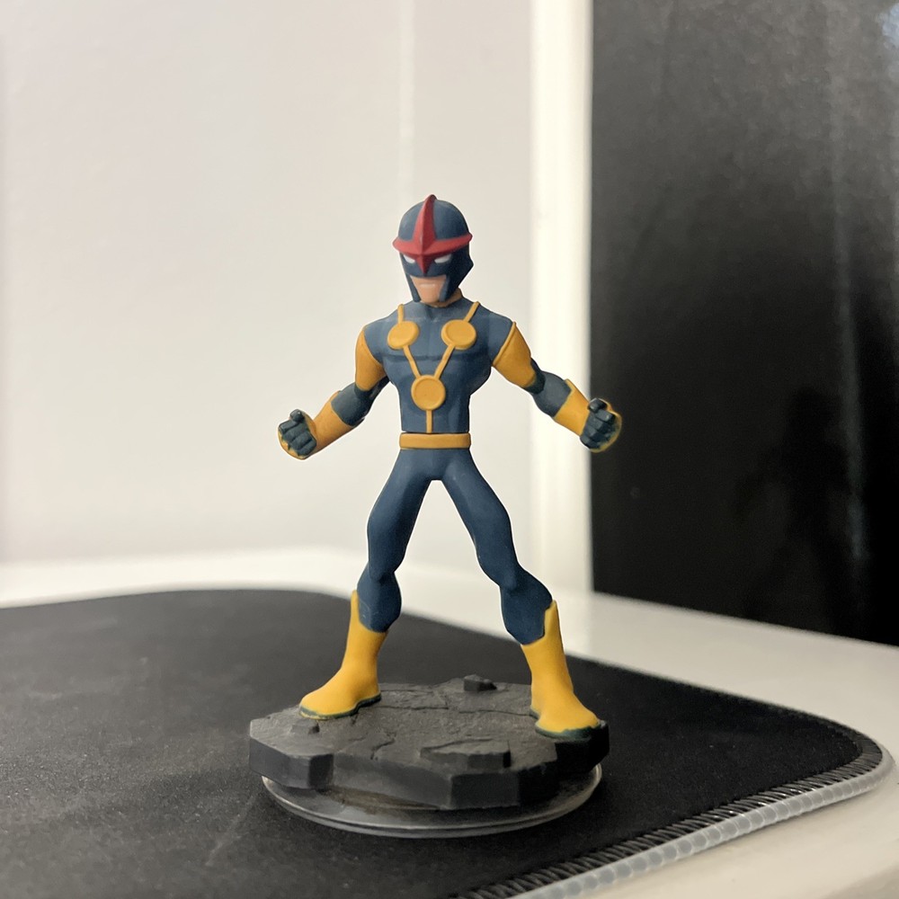 Disney Infinity Lot (8) Avengers + Marvel 2.0 -TESTED