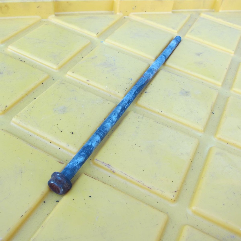 1981 Honda CB 750 C Custom OEM ENGINE MOUNTING BOLT HARDWARE MOTOR SCREW