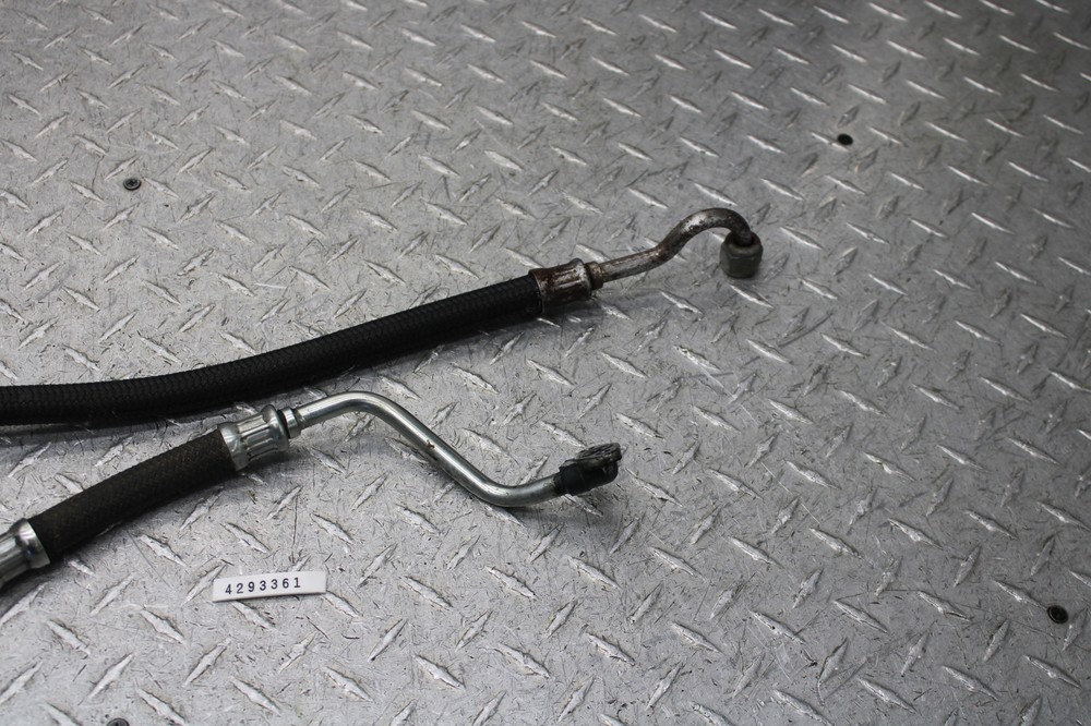 1982 YAMAHA XT550 ENGINE OIL LINES