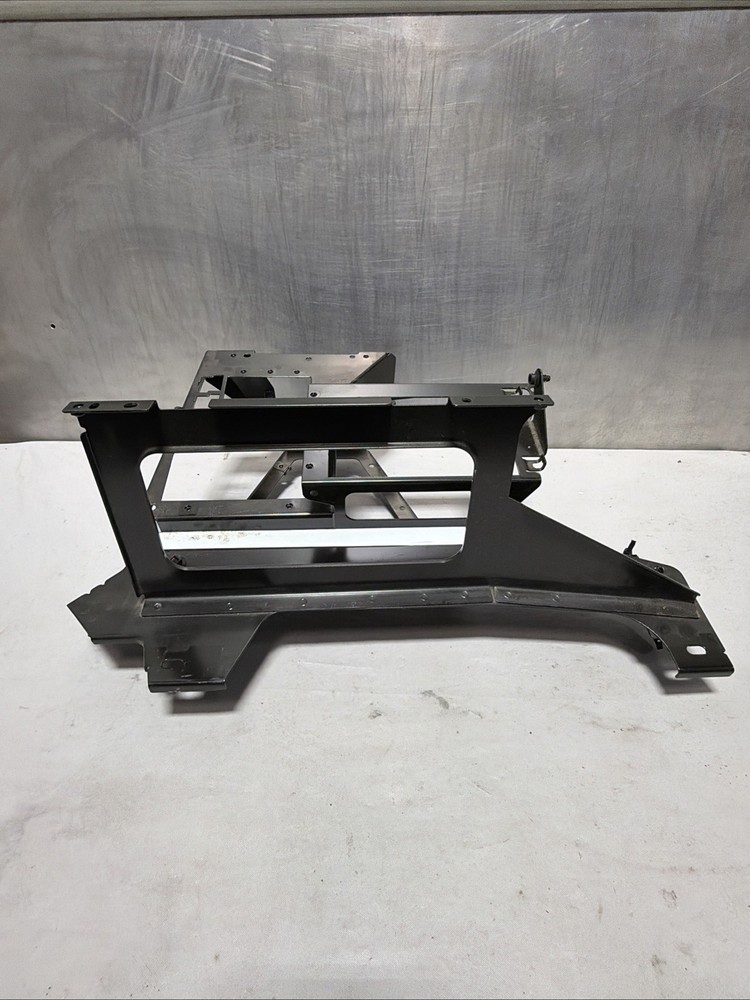 2019-2023 VOLVO VNL DASH SUBSTRUCTURE BRACKET FRAME SUPPORT 21088060 OEM