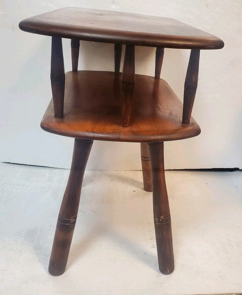 Vintage American Maple 2 Tier Accent Side Table