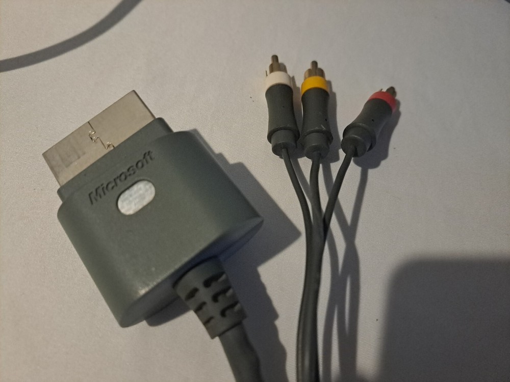Genuine Microsoft Xbox 360 AV Composite Audio/Video Cable